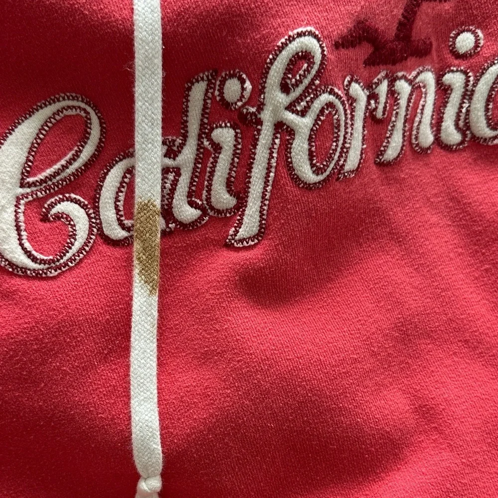Y2K Hollister Red 'California' Logo Hoodie Sweatshirt - Picture 8 of 9